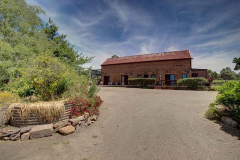 Highton Manor - Accommodation Newcastle 3