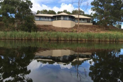 Curdievale Riverfront Lodge - Accommodation Newcastle 0