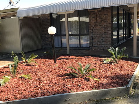 Tea Gardens Motel - Accommodation Newcastle 3