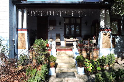 Kubba Roonga Guesthouse - Luxury Spa Retreat - Accommodation Newcastle 3