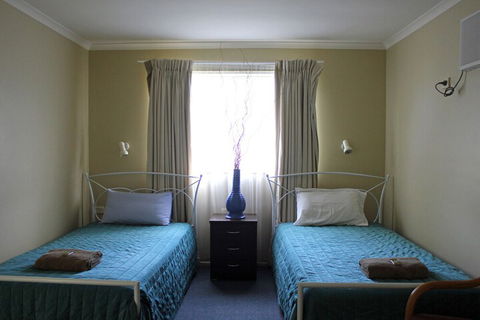 Australian Motor Homes Tourist Park - Accommodation Newcastle 4
