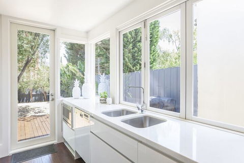 BOUTIQUE STAYS - South Yarra Lane - Accommodation Newcastle 5