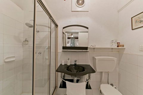 Hillside Country Retreat - Accommodation Newcastle 2