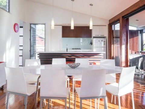 Stradbroke Sunset - Accommodation Newcastle 5