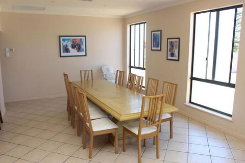 The Lighthouse Beachfront Accommodation - Accommodation Newcastle 6