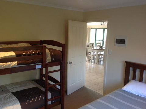 Breakaway Farmstay - Accommodation Newcastle 3