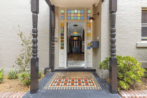 Dalziel Lodge - Accommodation Newcastle 3