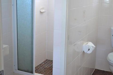 Sundial Holiday Units - Accommodation Newcastle 2