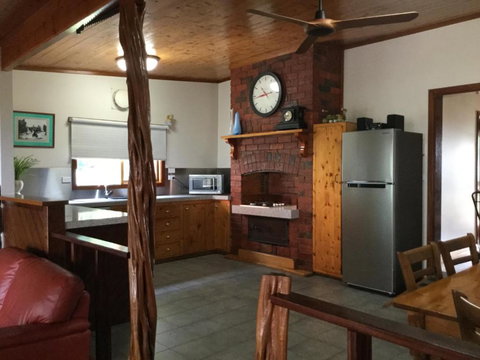 Bayview Boathouse - Accommodation Newcastle 5