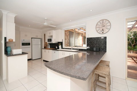 My Shell 55 Blanch Street - Accommodation Newcastle 2