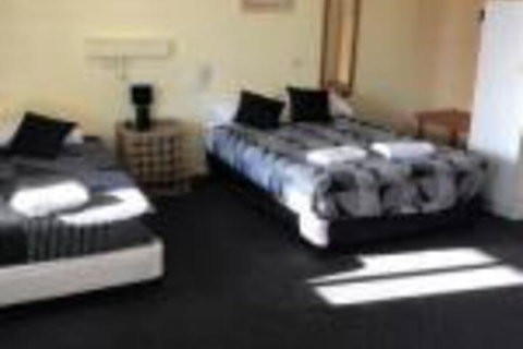 Burdekin Motor Inn - Accommodation Newcastle 0