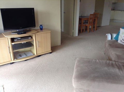Eastgate Apartment - Accommodation Newcastle 2