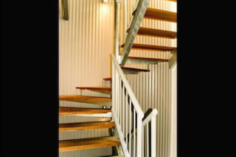 Seaspray Apartments - Accommodation Newcastle 7