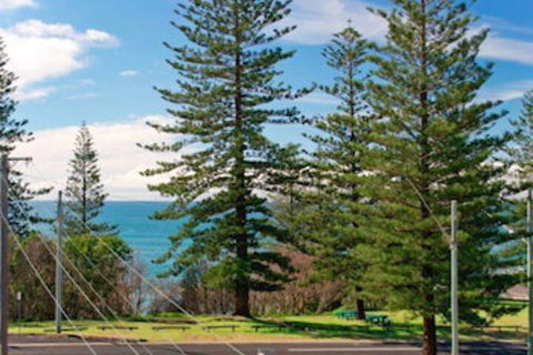 Seaspray Apartments - Accommodation Newcastle 6