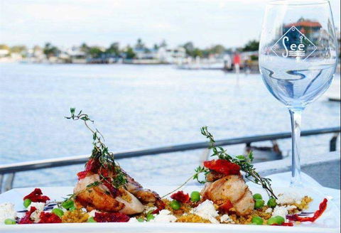 SEE Restaurant - Accommodation Newcastle 11