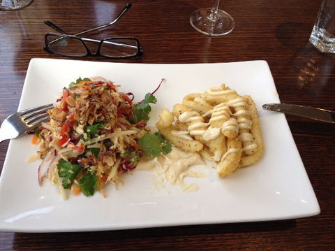 Overflow Cafe Wine Bar - Accommodation Newcastle 0