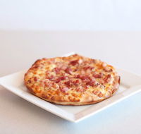 Alberto's Pizza Warragul - Accommodation Newcastle