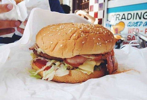 Paul's Famous Hamburgers - Accommodation Newcastle 2