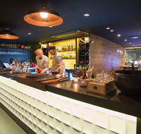 The Oakroom Kitchen and Bar - Accommodation Newcastle