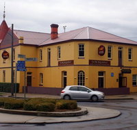 Wicklow Hotel - Accommodation Newcastle