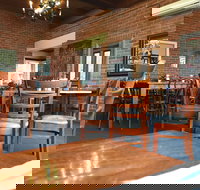 Oliver's Real Food - Accommodation Newcastle