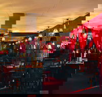 Cook  Co. Bar and Grill - Accommodation Newcastle