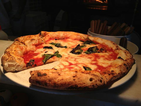 Via Napoli Pizzeria - Surry Hills - Accommodation Newcastle 0