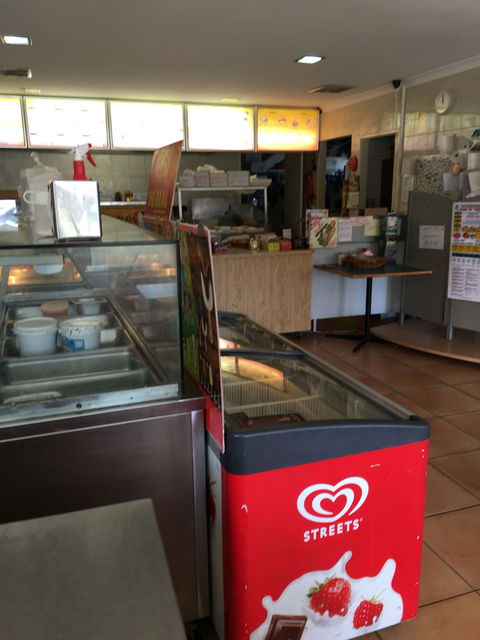Fish & Treat - Accommodation Newcastle 0