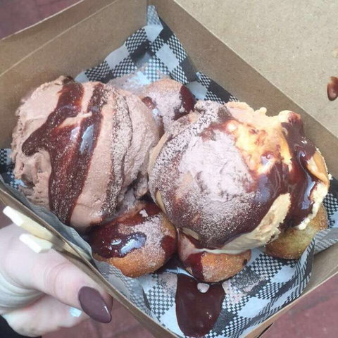 Tommy Sugo - Accommodation Newcastle 0