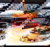 Andrew's Hamburgers - Albert Park - Accommodation Newcastle