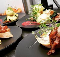 Black Sesame - Accommodation Newcastle