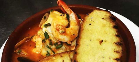 Sai Thong Thai - Accommodation Newcastle 1