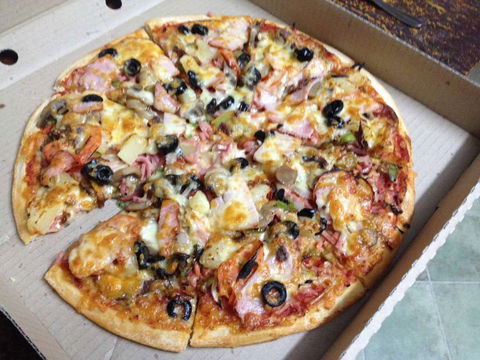 Greenwood Pizza - Accommodation Newcastle 0