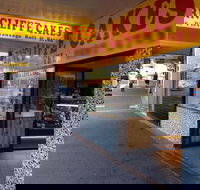 Arncliffe Cakes - Accommodation Newcastle