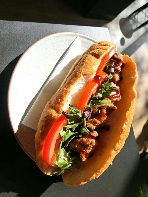 X WORD - Accommodation Newcastle 0