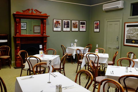 The American Creswick - Accommodation Newcastle 2