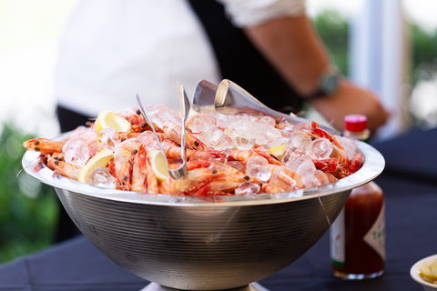 Gallery Restaurant - Seafood Buffet - Accommodation Newcastle 1