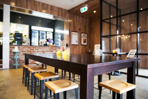 Albion Charles - Accommodation Newcastle 0