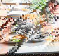 Lorne Hotel - Accommodation Newcastle