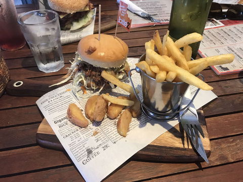 Bite'Z – Burgers Bar Grill! - Accommodation Newcastle 0