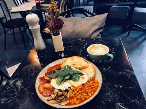 HWL Cafe & Bar - Accommodation Newcastle 0