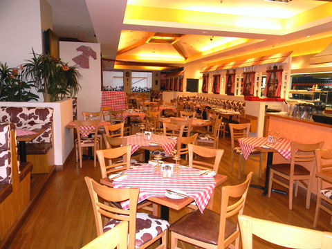 Austrian Schnitzelhaus Erina - Accommodation Newcastle 2