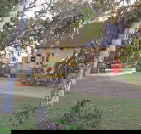 Overland Corner Hotel - Accommodation Newcastle
