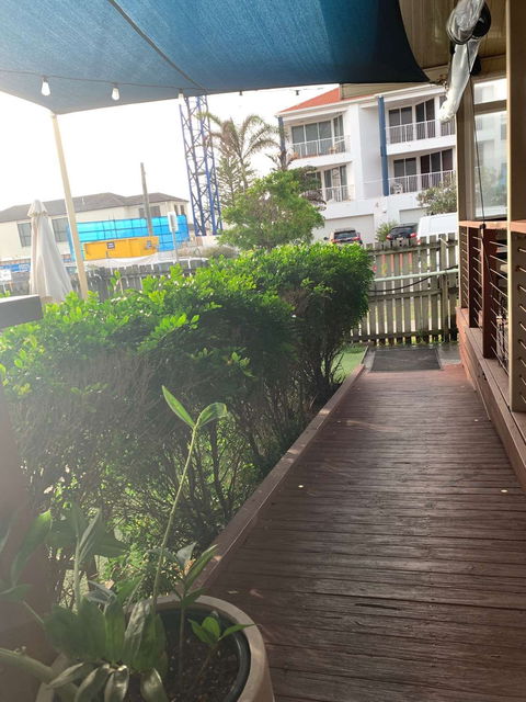 Avvia - Cafe Restaurant - Accommodation Newcastle 0