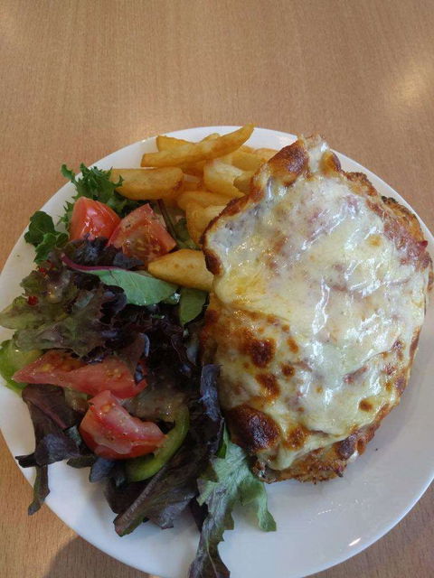 Frank And Connie's Kitchen - Accommodation Newcastle 0