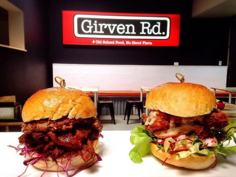 Girven Road - Accommodation Newcastle 0