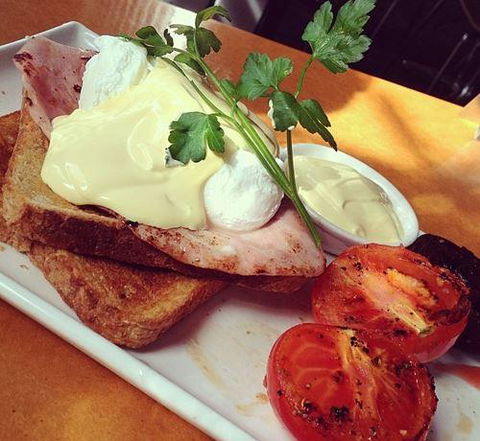 Agatha's Licensed Cafe - Accommodation Newcastle 9