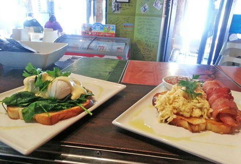 Agatha's Licensed Cafe - Accommodation Newcastle 7