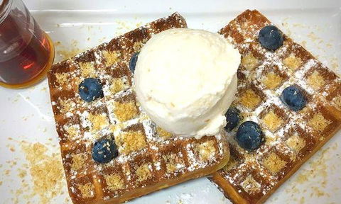 Jones Beach Cafe & Bakery - Accommodation Newcastle 9