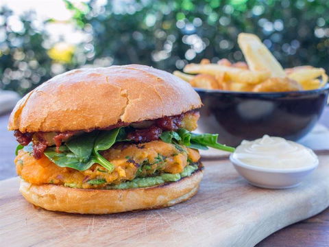 Gamble & Brown - Accommodation Newcastle 13